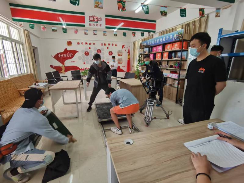 一支视频激活品牌生命力｜白朗县产品视频拍摄公司的创意魔法秀